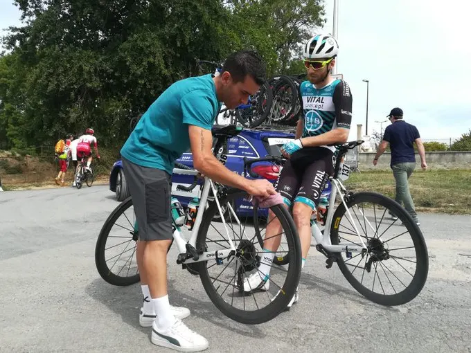 tour-du-limousin:-pacher:-“it-was-played-on-the-leg”-#-tdlna2019-#pacher-#calmejane-#aristi-#cosnefroy
