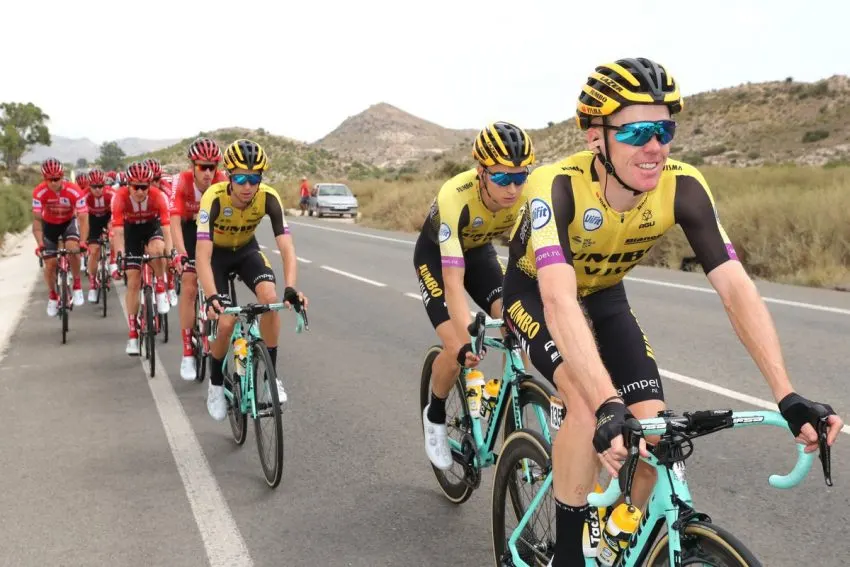 tour-of-spain:-steven-kruijswijk-has-abandoned-la-vuelta-#-lavuelta19-#kruijswijk-#roglic-#jumbovisma