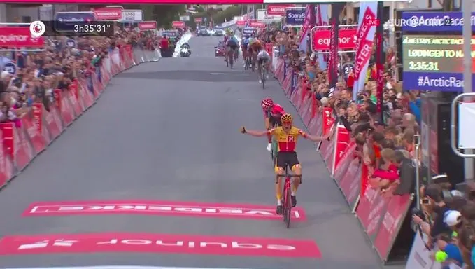 the-last-one-for-markus-hoelgaard,-the-general-for-alexey-lutsenko