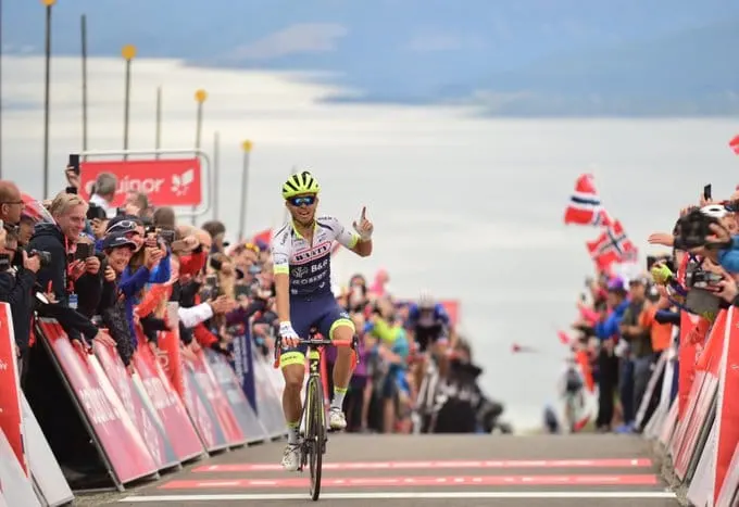 odd-christian-eiking-wins-the-stage,-warren-barguil-takes-the-lead