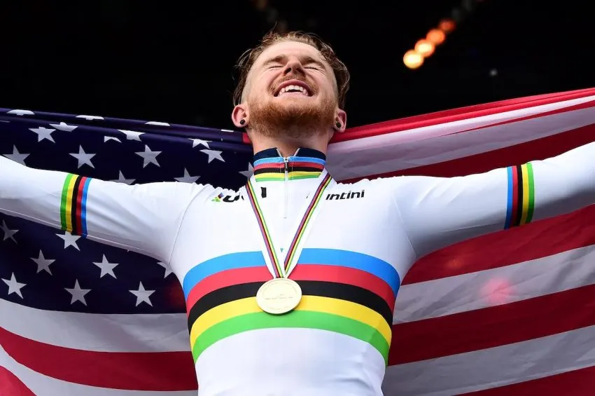 world:-simmons:-“it's-cool-to-succeed-greg-lemond”-#-yorshire2019-#simmons-#lemond-#usa-#quinner-#tv