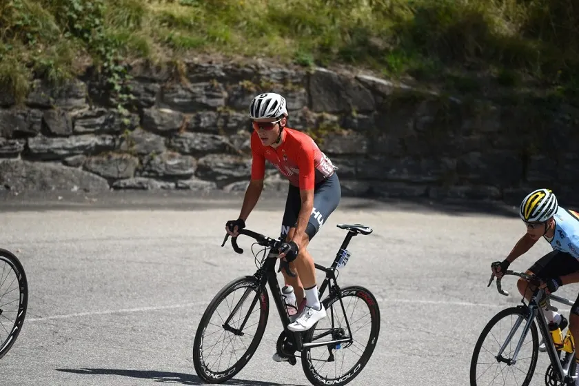 transfer:-erik-fetter-signs-at-kometa,-dina-extends-#kometa-#fetter-#dina-#contador-#basso-#cycling