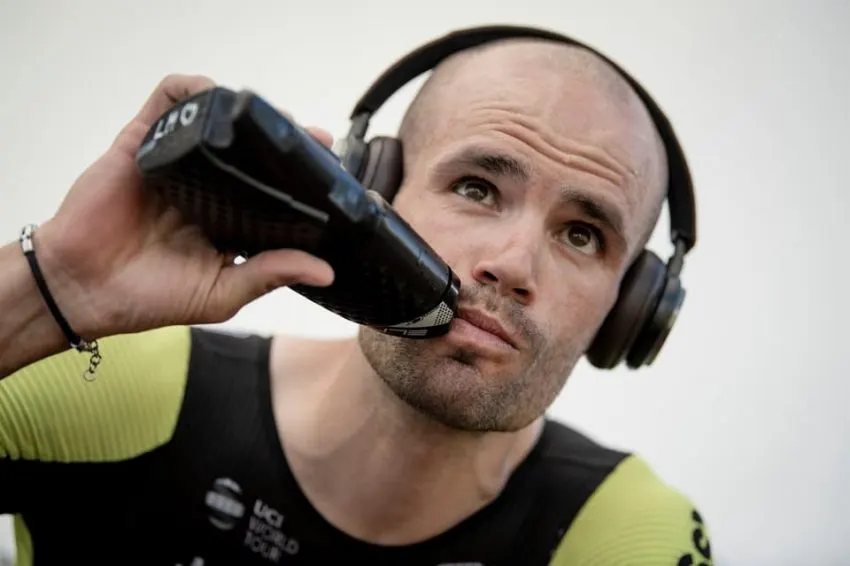 luka-mezgec-(mitchelton-scott)-has-a-fractured-iliac-crest