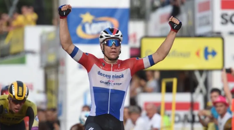 tour-of-spain:-jakobsen-concludes,-roglic-king-of-spain-#-lavuelta19-#roglic-#jakobsen-#bennett-#-lv2019
