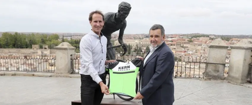 road:-kern-pharma-becomes-sponsor-of-the-lizarte-team-#lizarte-#kernpharma-#rodriguez-#carapaz-#sol