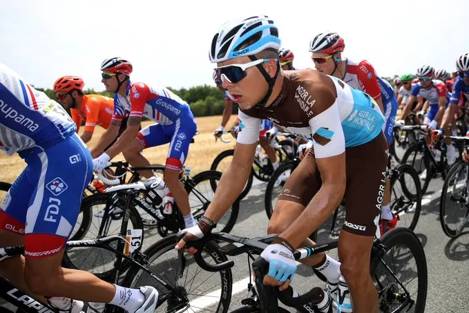 tour-de-vendee:-cosnefroy:-“sarreau-was-the-strongest”-#-tourdevendee-#cosnefroy-#sarreau-#laporte-#uci