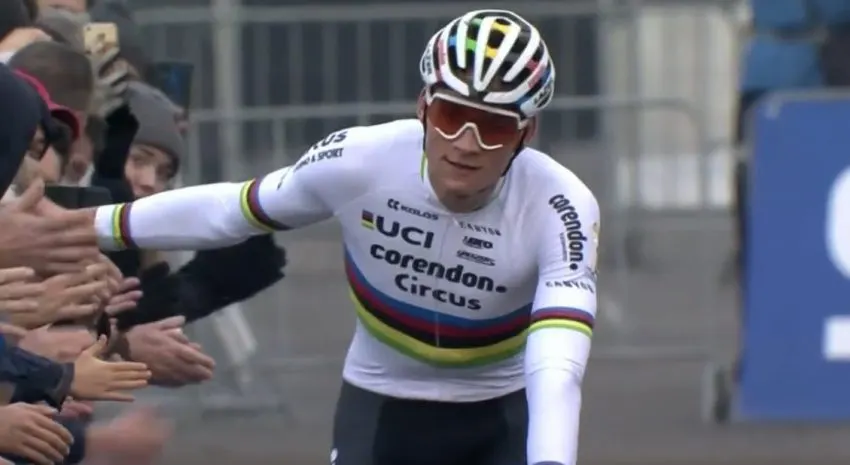 cyclo-cross-–-cdm:-van-der-poel-wins-at-koksijde,-iserbyt-holds-#telenetucicxwc-#mvdp-#iserbyt-#cx-#cox