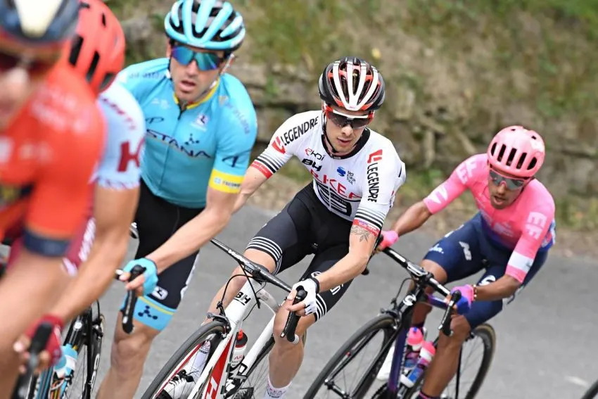 road:-gesbert:-“if-i-had-arrived-a-second-earlier-…”-#gesbert-#barguil-#ffc-#-arkeasamsic-#cycling