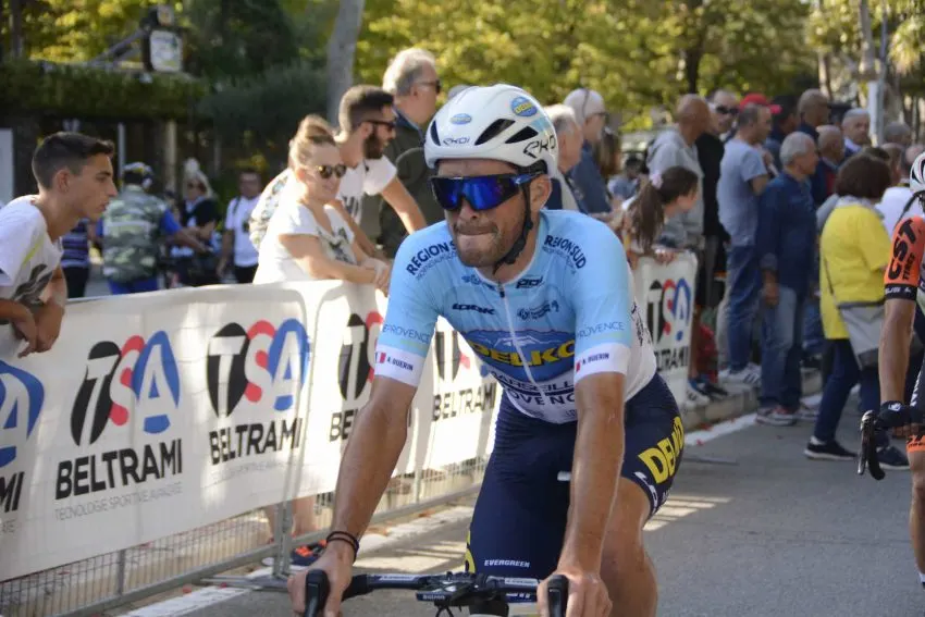 transfer:-alexis-guerin-commits-with-vorarlberg-santic-#guerin-#mercato-#delkomarseilleprovence-#cycling