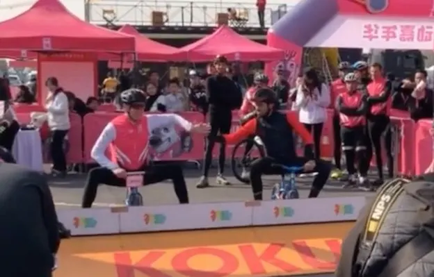 unusual:-andy-schleck-and-contador-meet-again-#contador-#schleck-#china-#shanghai-#cycling
