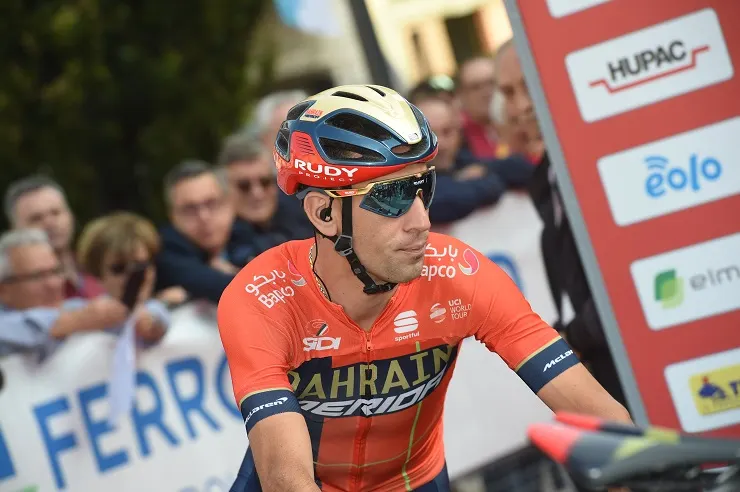 road:-nibali-and-bahrain-merida:-“something-broke”-#treksegafredo-#nibali-#bahrainmerida-#ellingworth