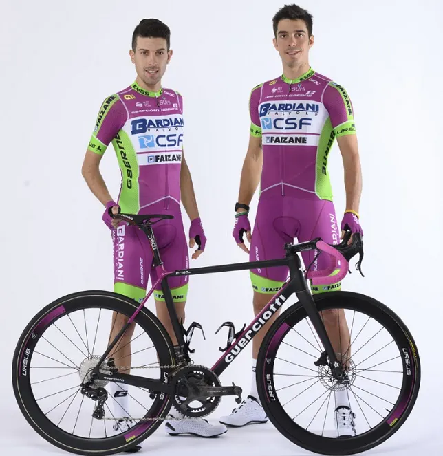 road:-bardiani-csf-faizane-unveils-its-jersey-for-2020-#bardianicsffaizane-#greenteam-#giro-#cycling