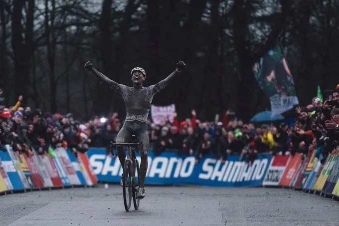 kuurne-bruxelles-kuurne:-alpecin-fenix-​​completes-the-plateau-#alpecinfenix-​​#-kbk20-#kuurne-#vanderpoel-#mvd