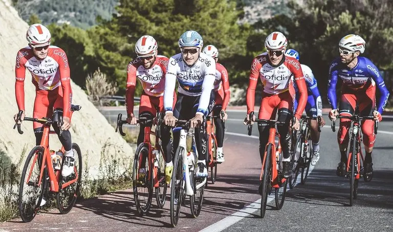 route:-simone-consonni:-“a-privilege-to-work-for-viviani”-#consonni-#viviani-#cofidismyteam-#tourdownund