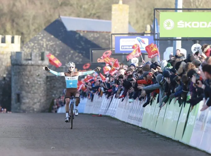 clement-venturini-flies-over-the-french-championships