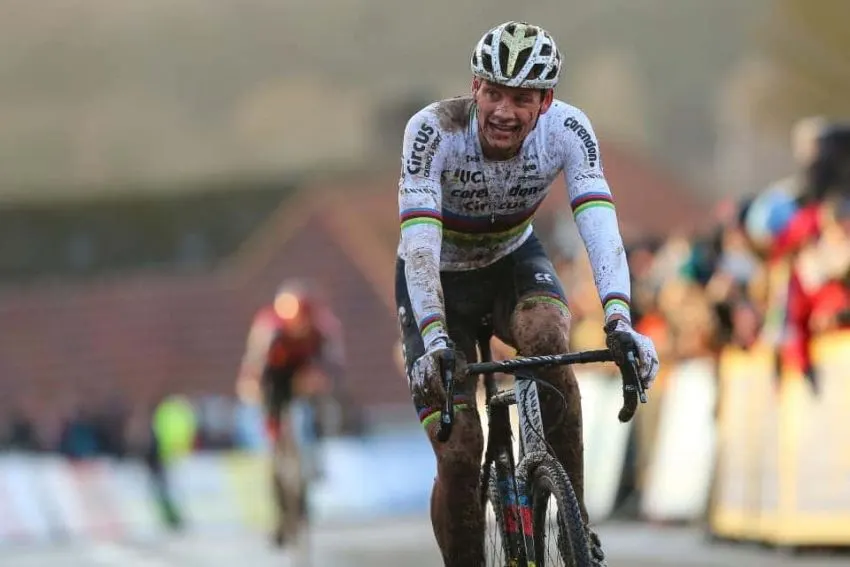 mathieu-van-der-poel-continues-(already)-after-his-national-titl