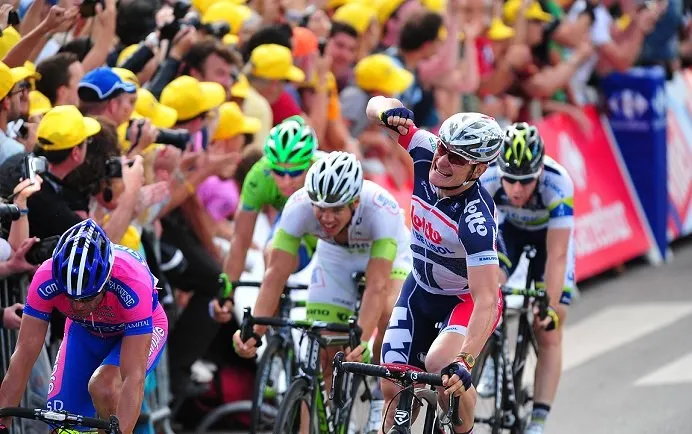 tour-de-france:-stage-arrival-and-departure-in-rouen-in-2022-#rouen-#tdf-#lubrizol-#morin-#normandie-#-tdf2020